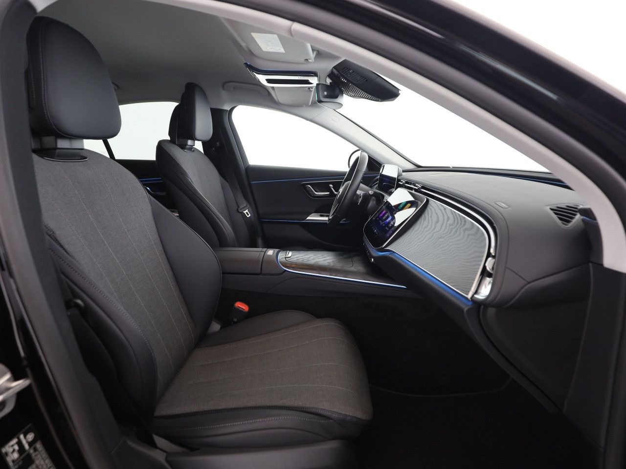 Mercedes-Benz E-Klasse – Bild 12