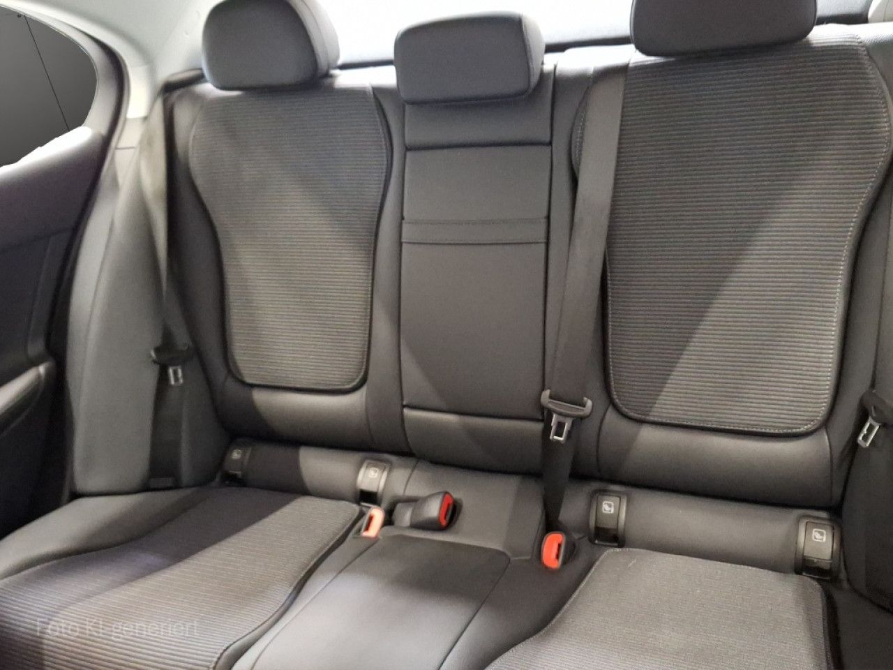 Mercedes-Benz C-Klasse – Bild 6