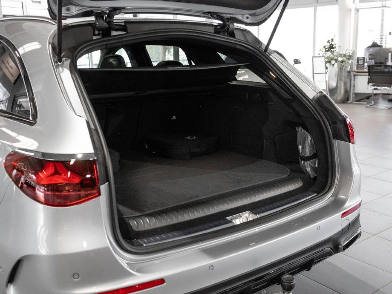 Mercedes-Benz E-Klasse – Bild 21