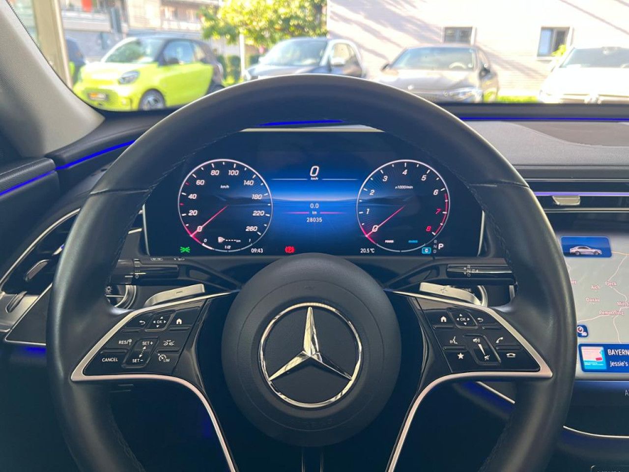Mercedes-Benz E-Klasse – Bild 16