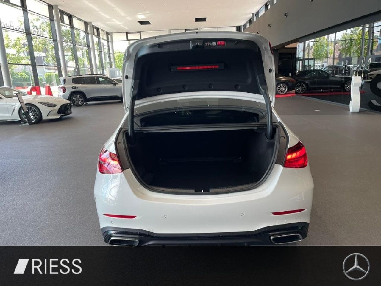 Mercedes-Benz C-Klasse – Bild 17