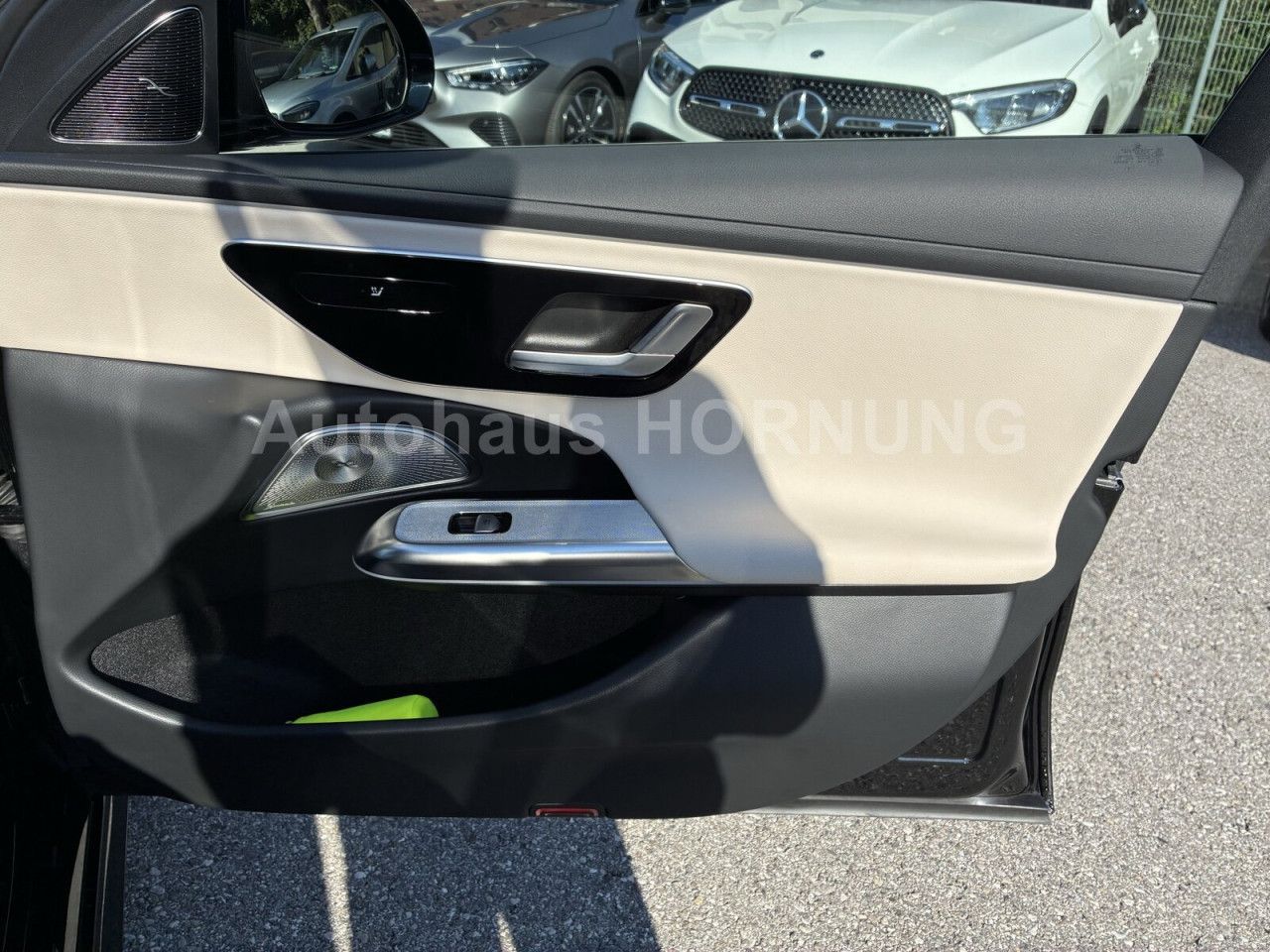 Mercedes-Benz E-Klasse – Bild 15