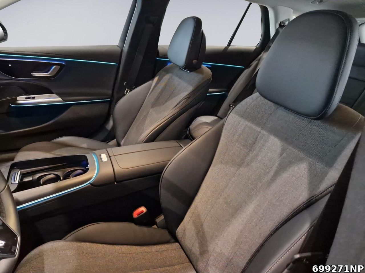 Mercedes-Benz E-Klasse – Bild 10