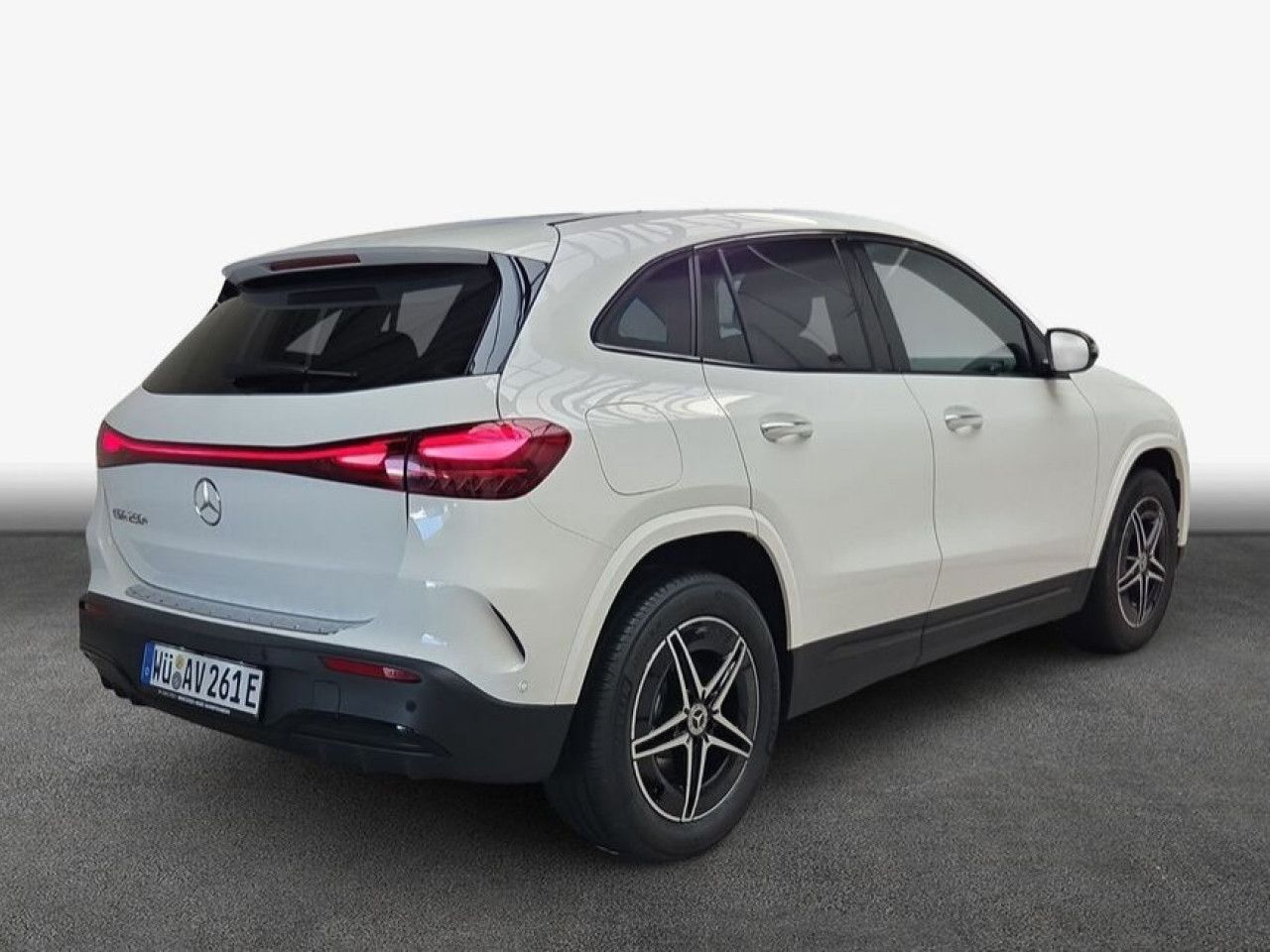 Mercedes-Benz EQA – Bild 2