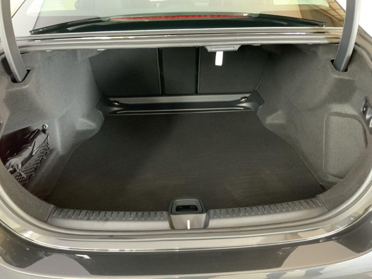 Mercedes-Benz E-Klasse – Bild 7