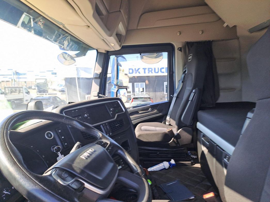 IVECO | S-WAY AS260S46 Y/FP