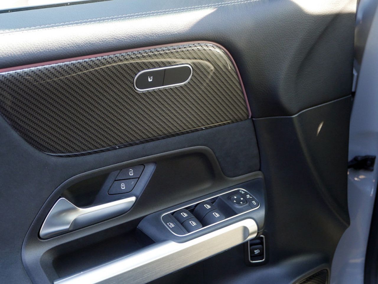 Mercedes-Benz GLB – Bild 14