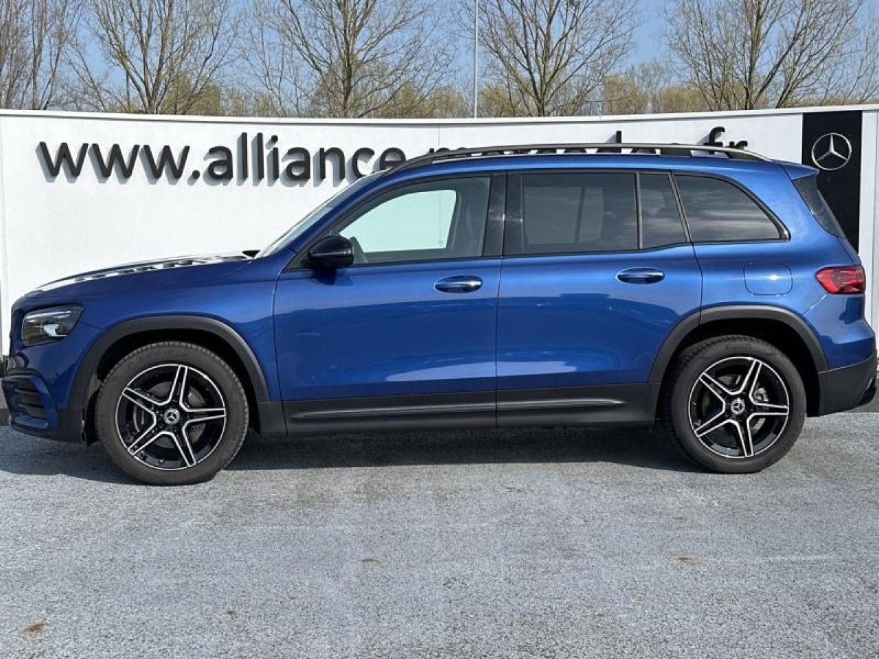 Photo du v&eacute;hicule 2 / 18