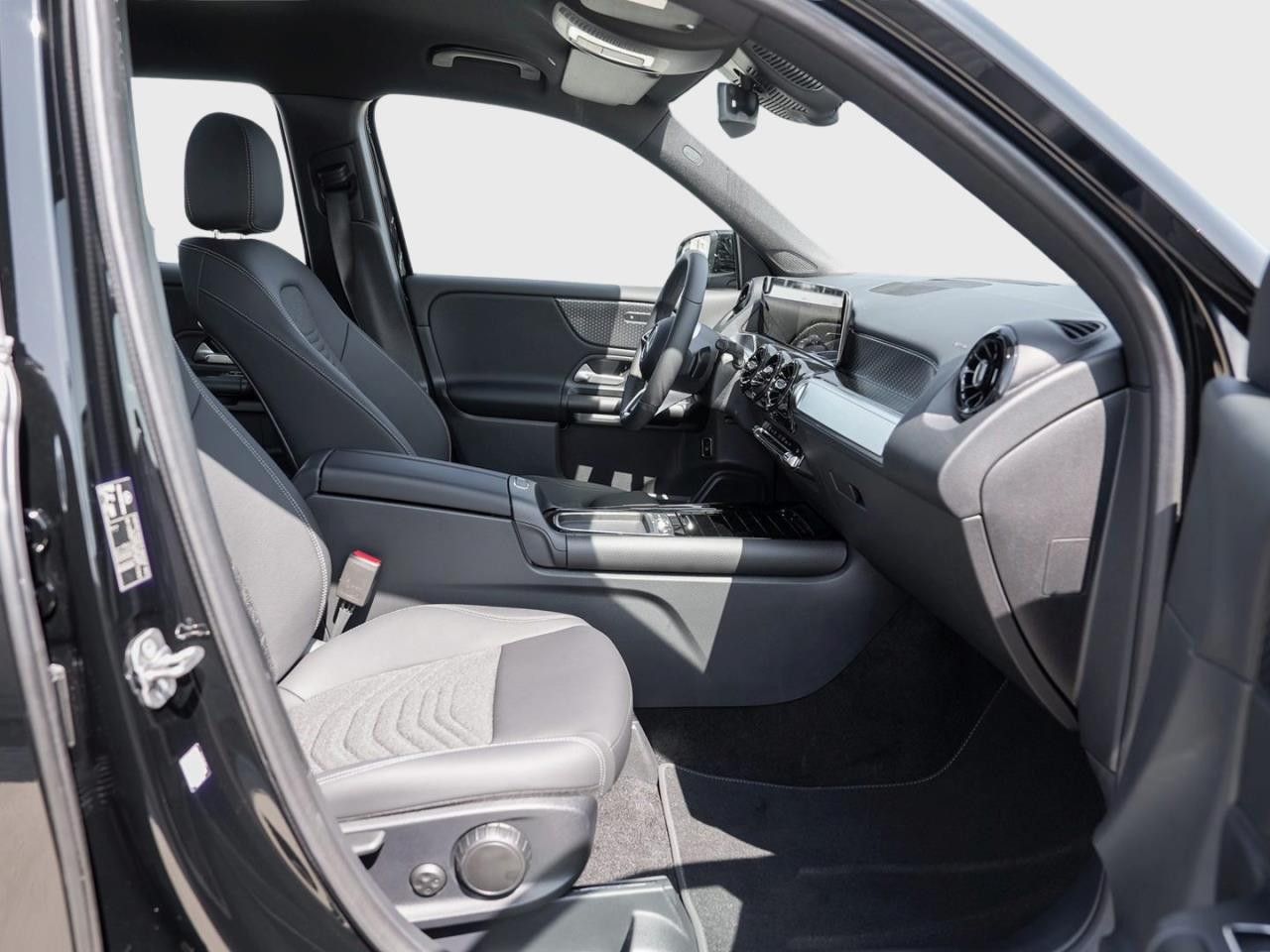 Mercedes-Benz GLB – Bild 9