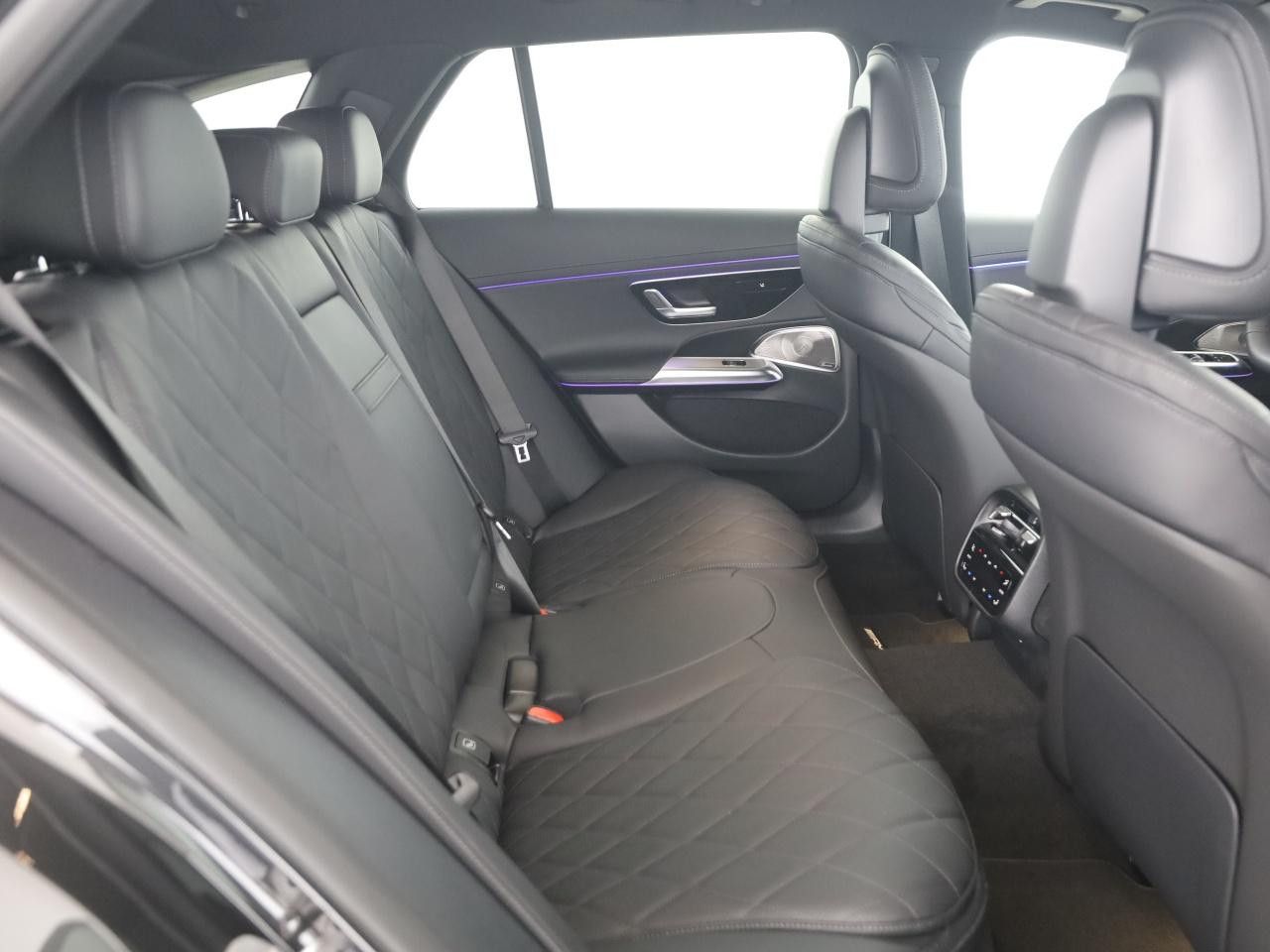 Mercedes-Benz E-Klasse – Bild 14