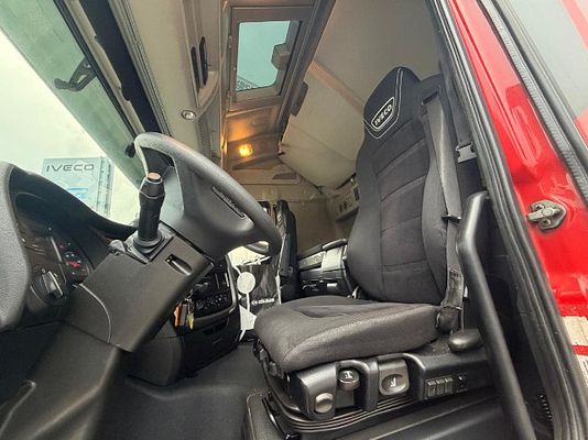 Vehicle image 7 / 20