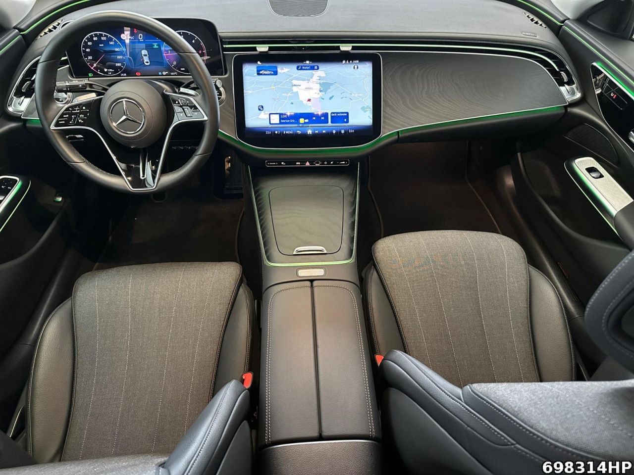 Mercedes-Benz E-Klasse – Bild 12