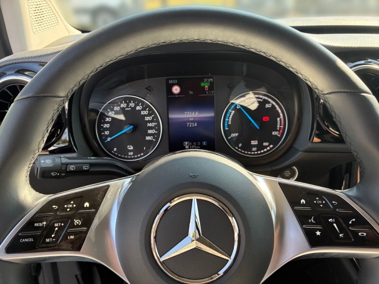 Mercedes-Benz EQT – Bild 11