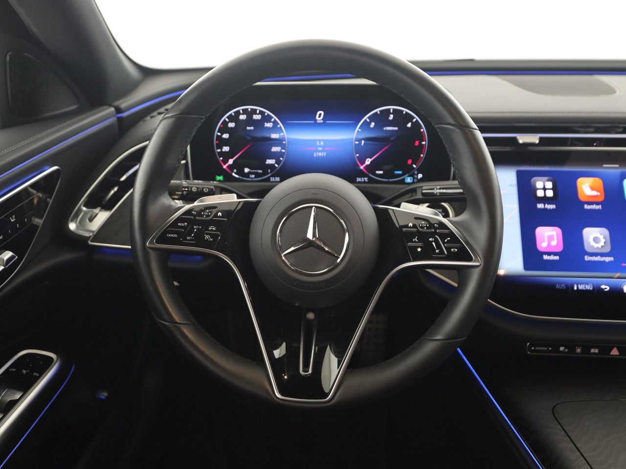 Mercedes-Benz E-Klasse – Bild 10