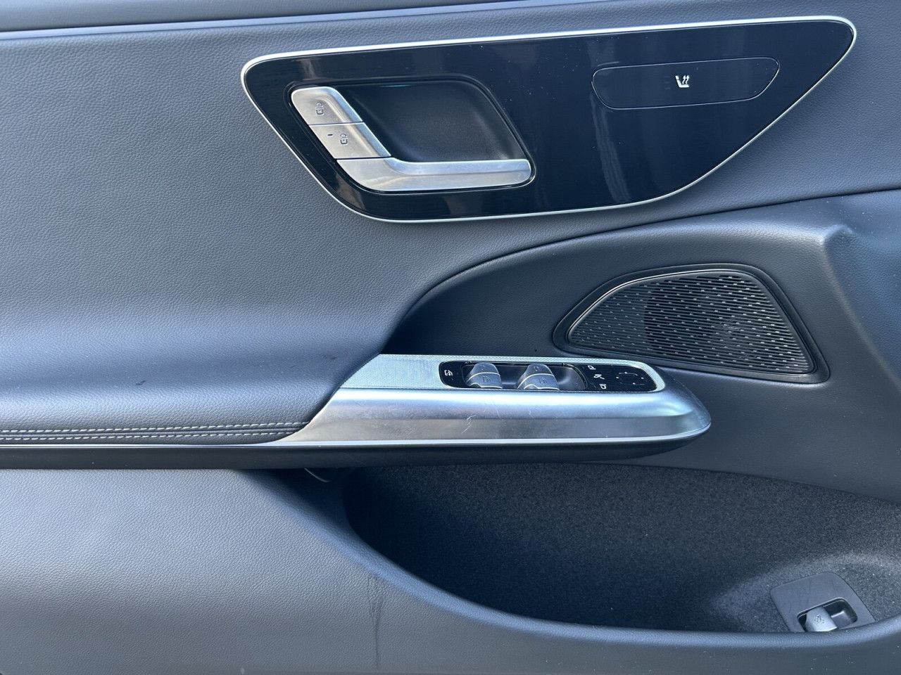 Mercedes-Benz E-Klasse – Bild 15