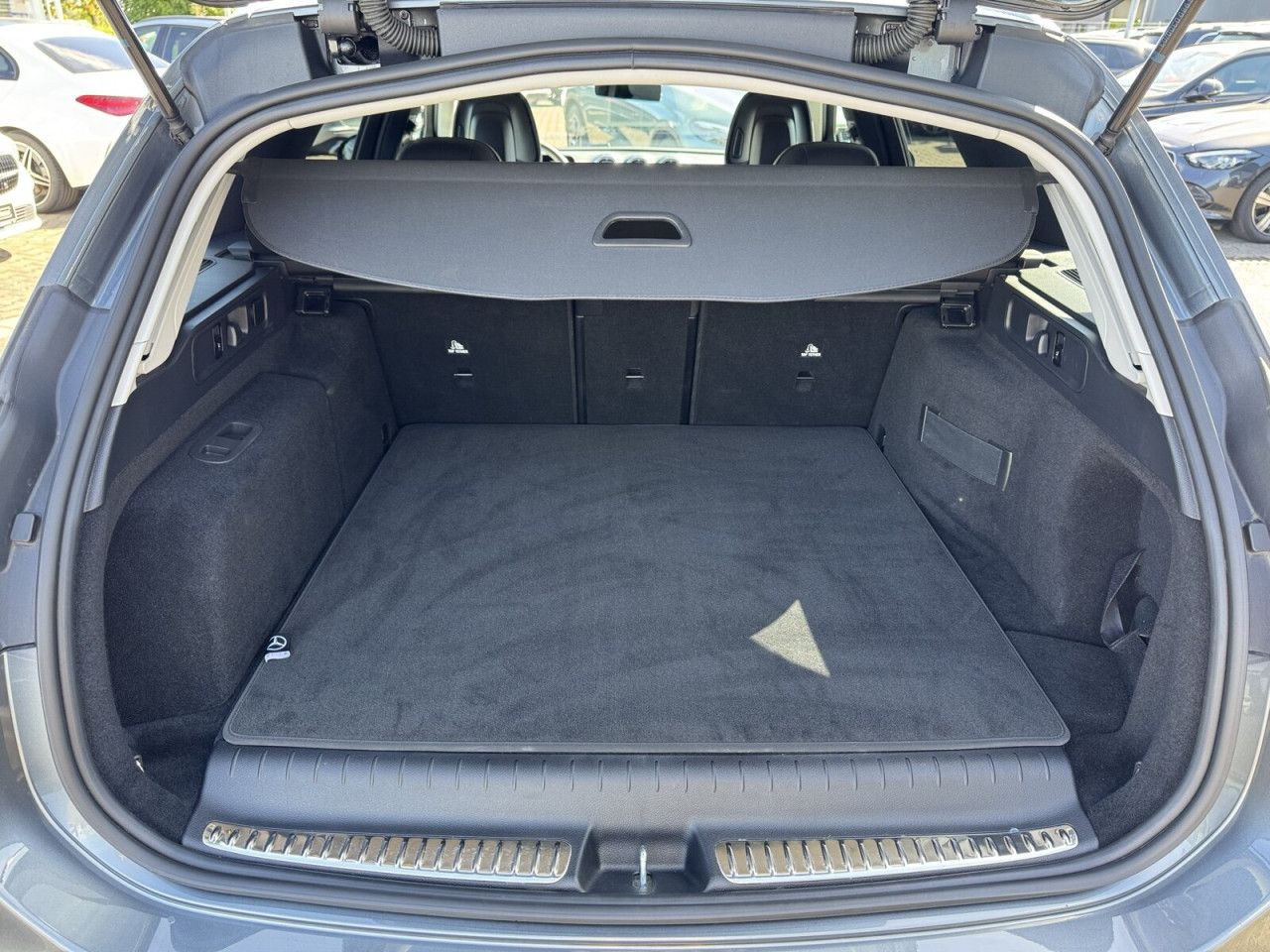 Mercedes-Benz C-Klasse – Bild 19