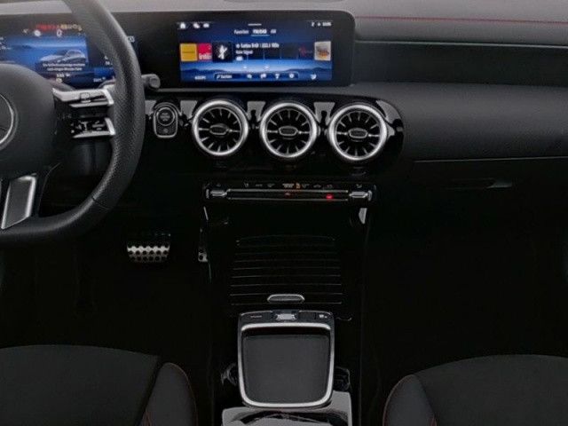 Mercedes-Benz CLA 220