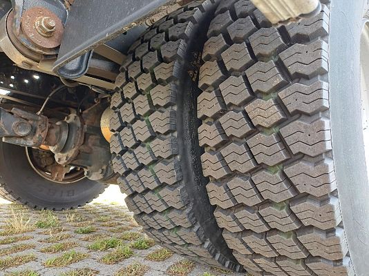 Vehicle image 8 / 15