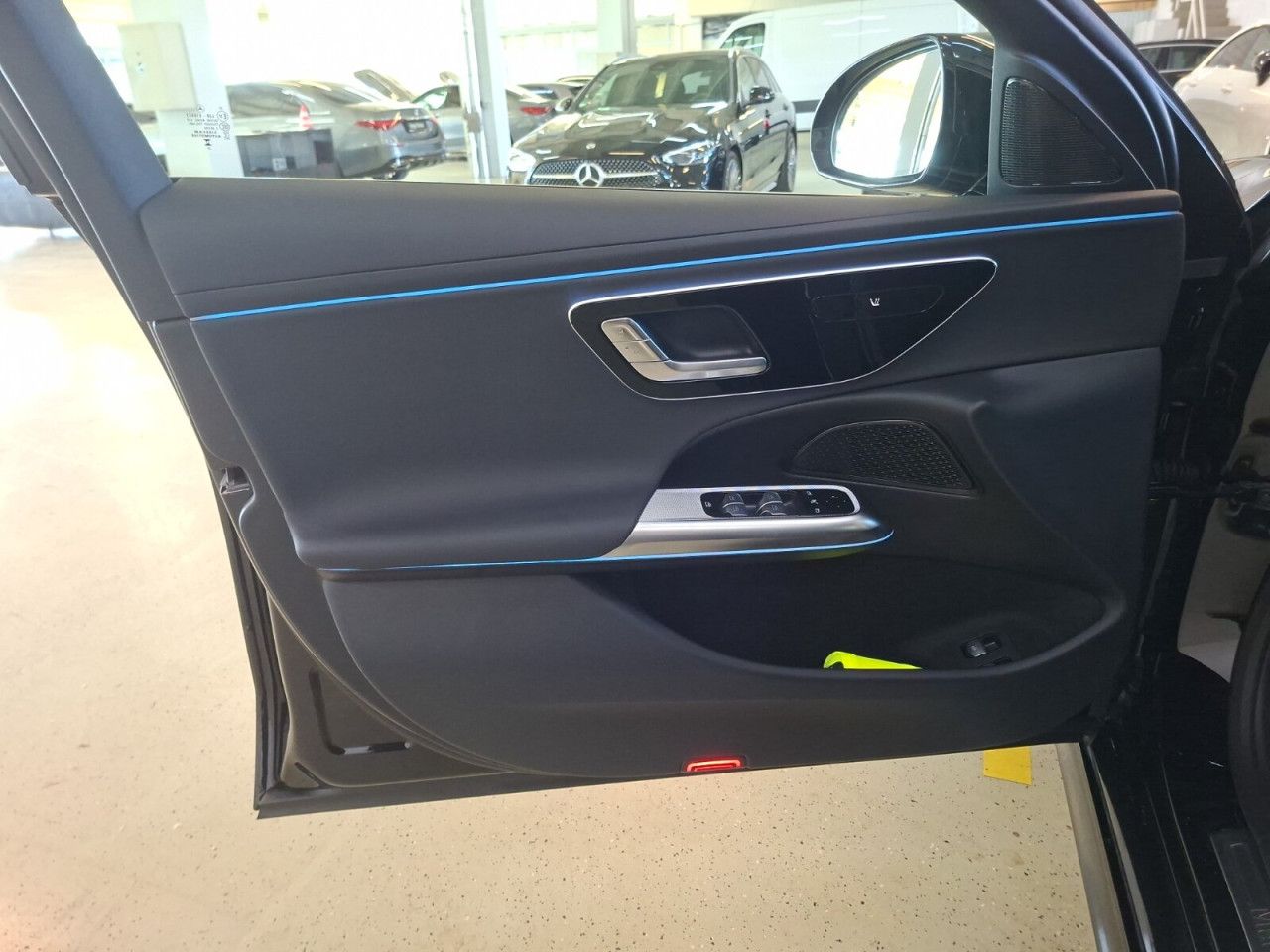 Mercedes-Benz E-Klasse – Bild 11