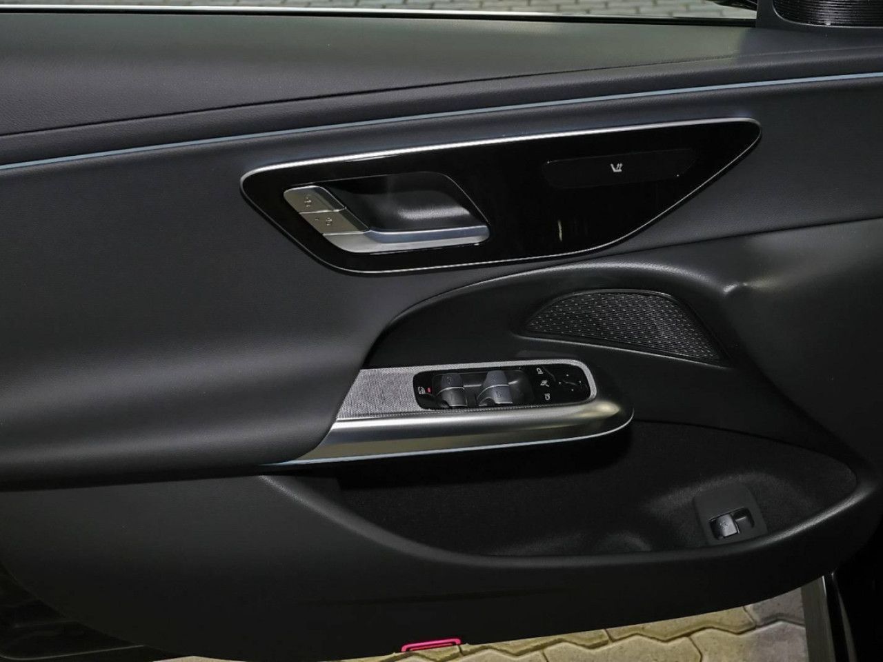 Mercedes-Benz E-Klasse – Bild 11