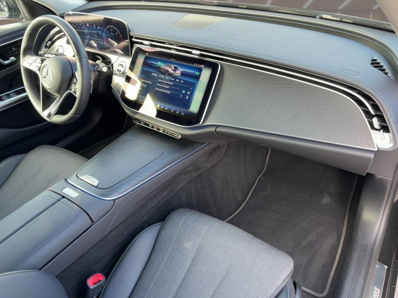 Mercedes-Benz E-Klasse – Bild 17