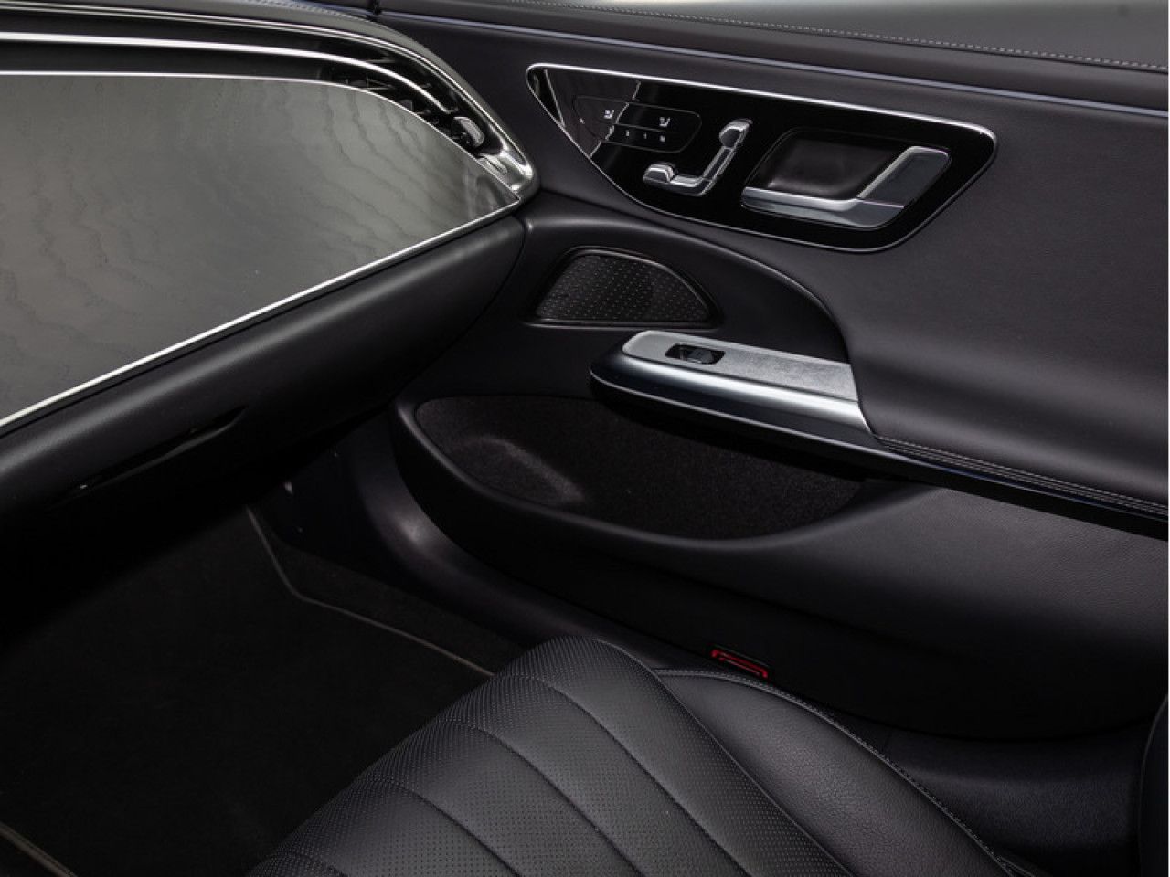 Mercedes-Benz E-Klasse – Bild 17