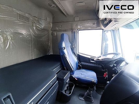 Vehicle image 6 / 6