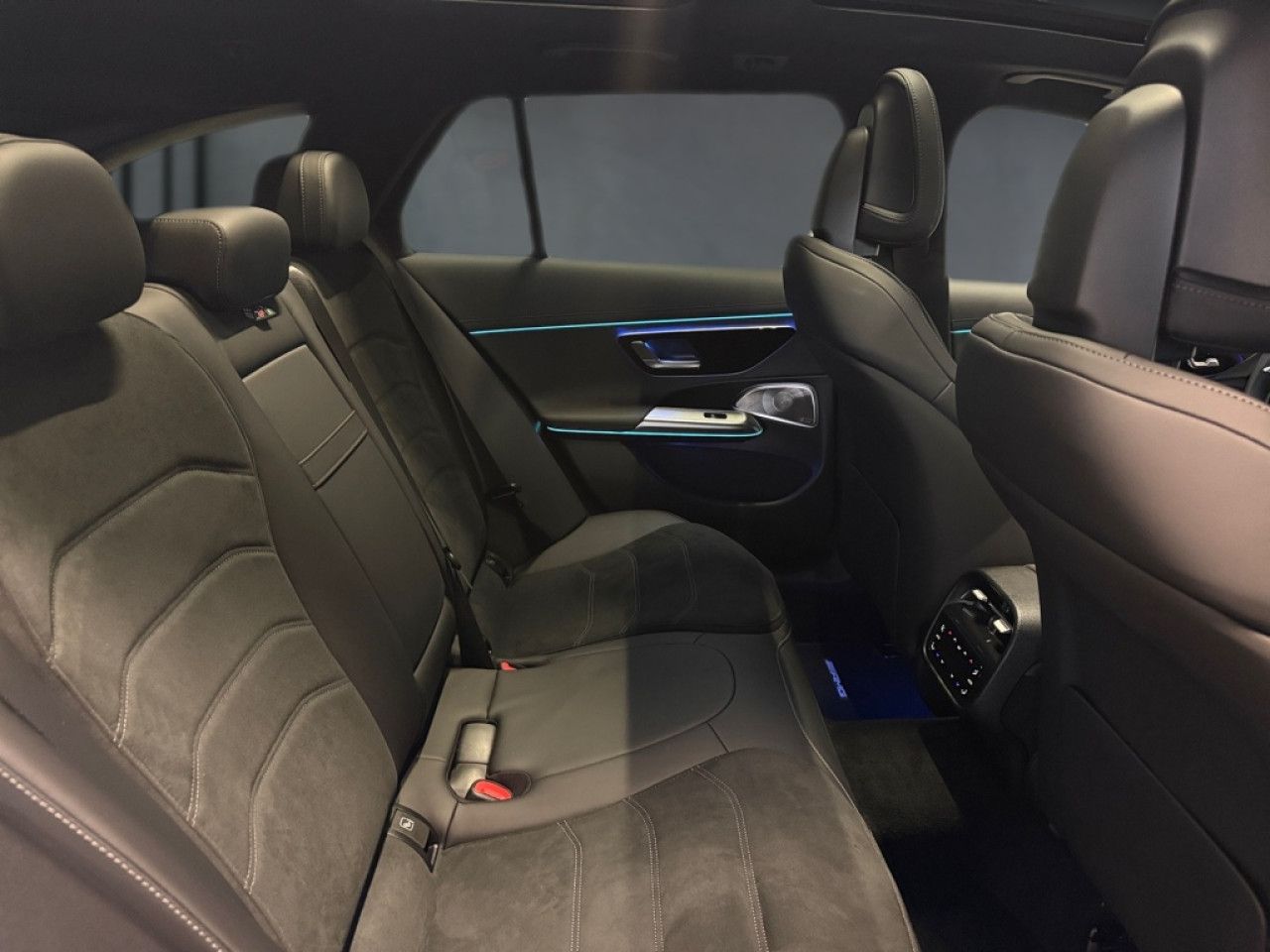 Mercedes-Benz E-Klasse – Bild 13