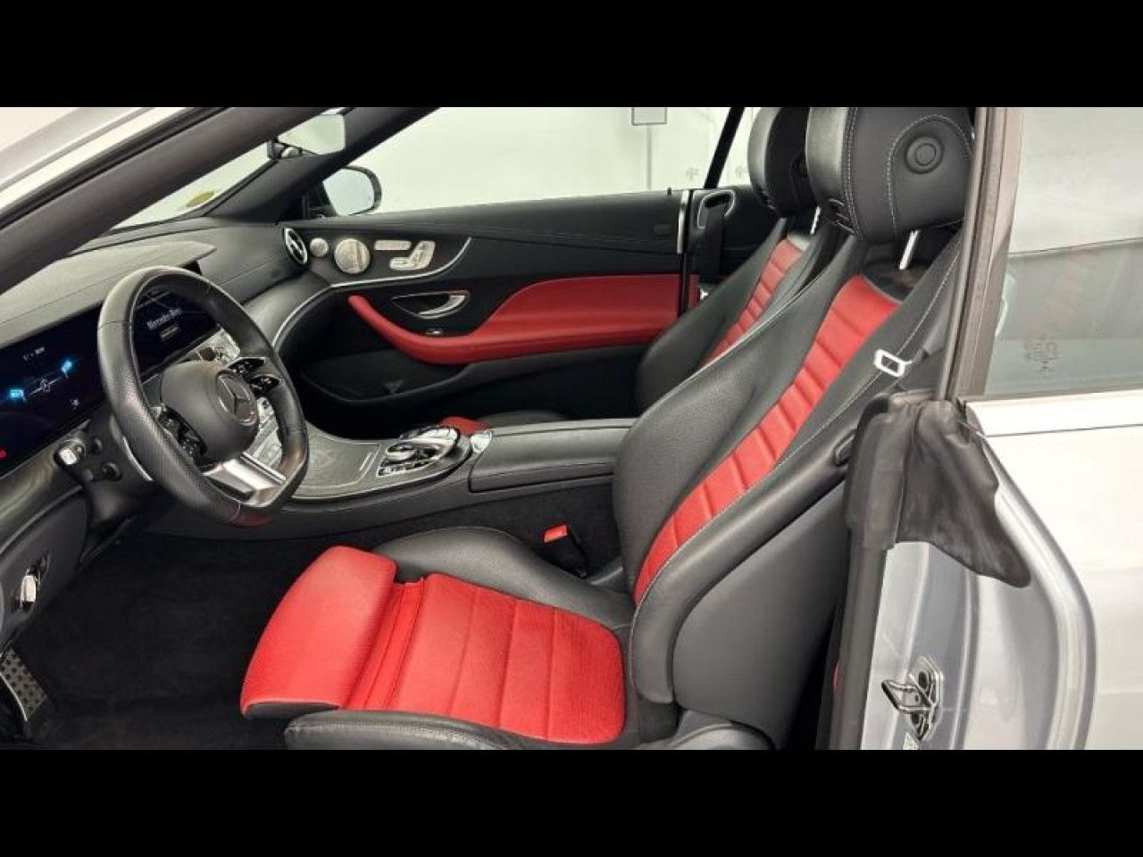 Photo du véhicule 12 / 16