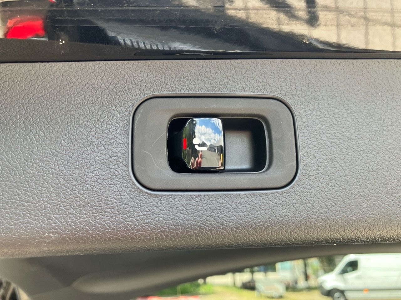 Mercedes-Benz E-Klasse – Bild 9