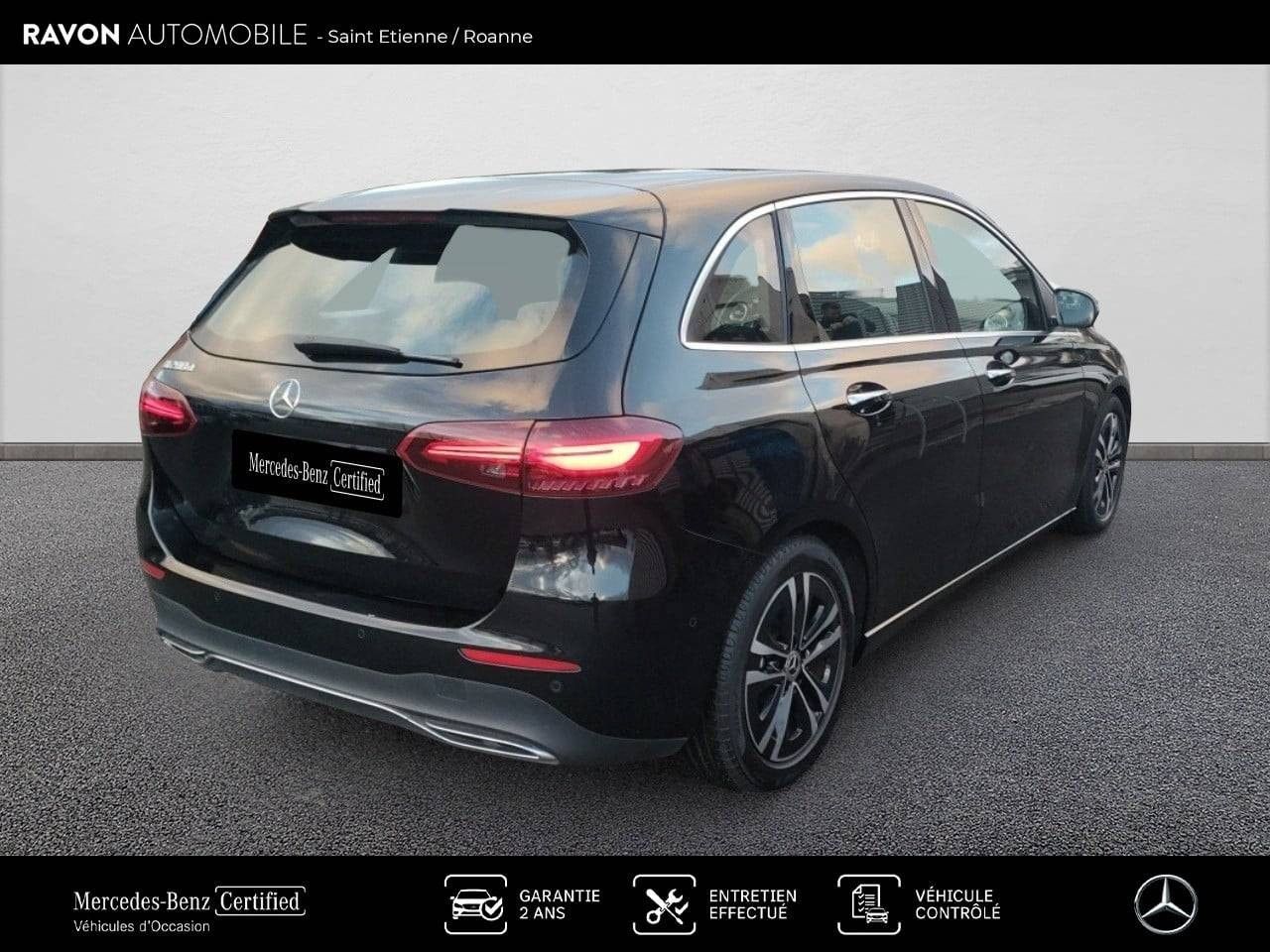 Photo du v&eacute;hicule 2 / 18