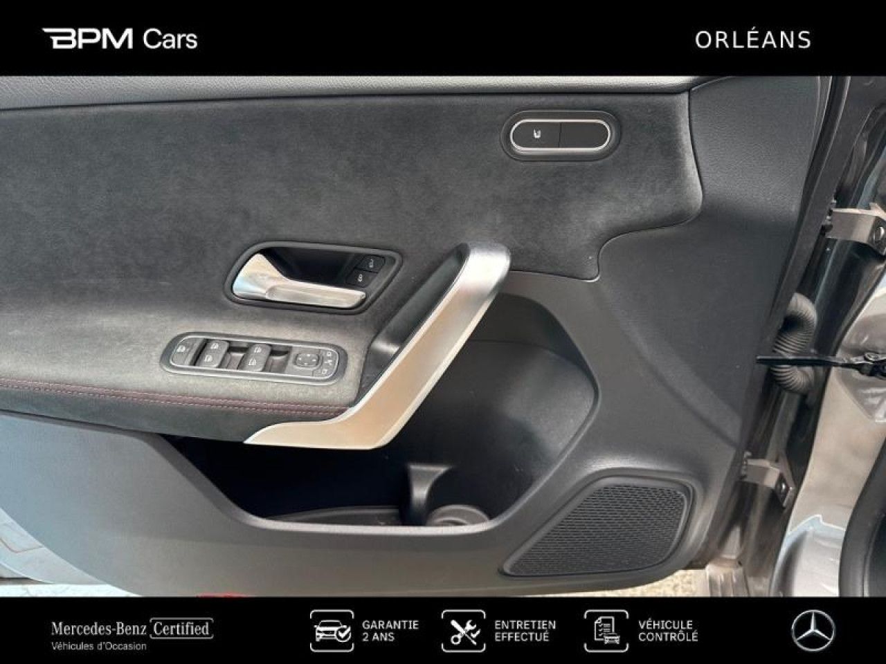 Photo du v&eacute;hicule 13 / 18