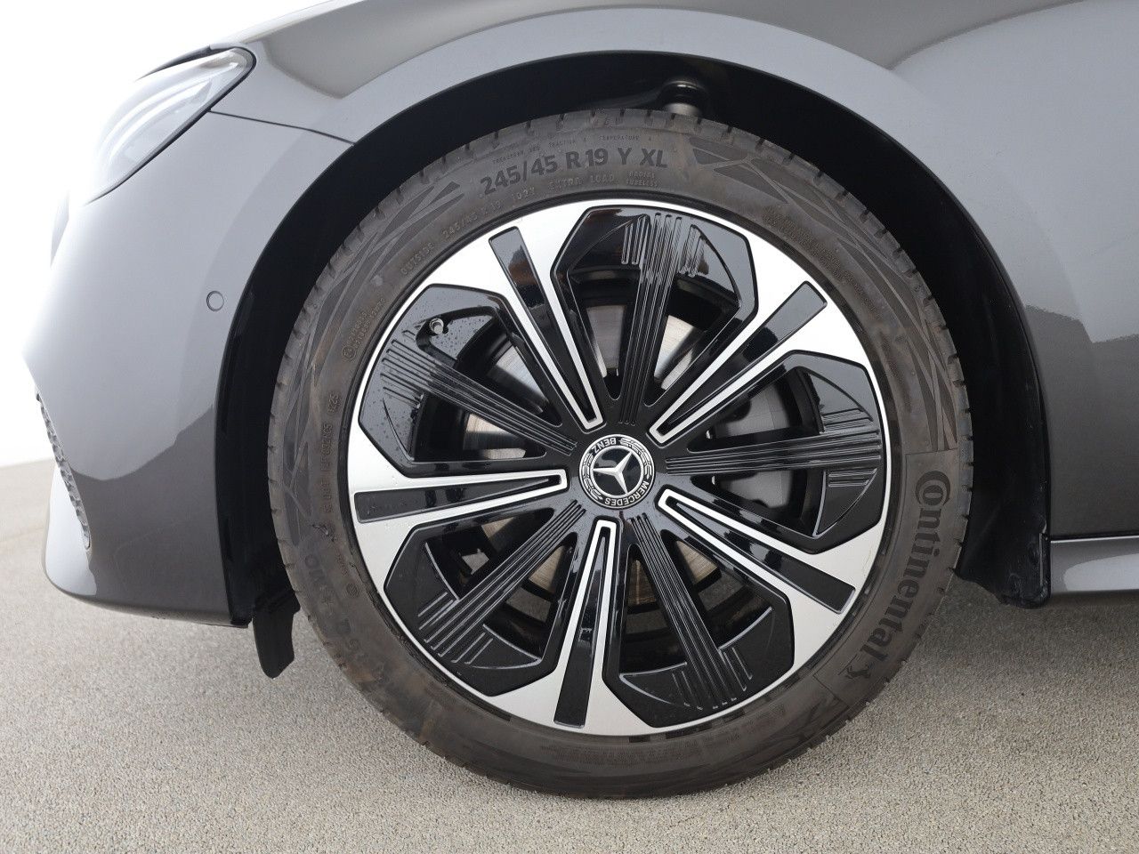 Mercedes-Benz E-Klasse – Bild 15