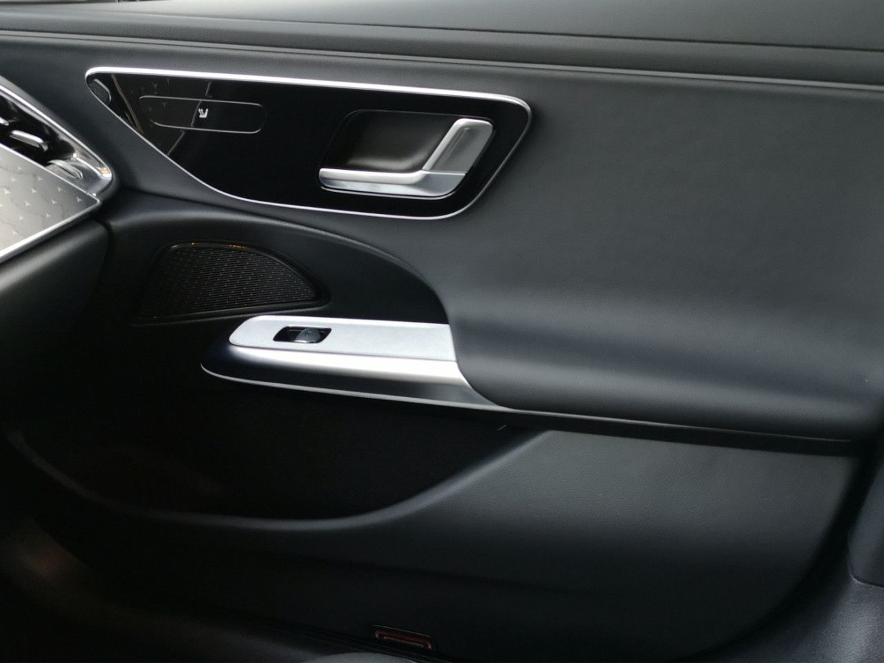 Mercedes-Benz E-Klasse – Bild 14