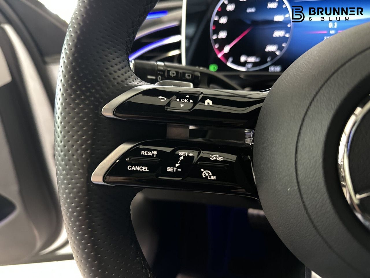 Mercedes-Benz E-Klasse – Bild 23