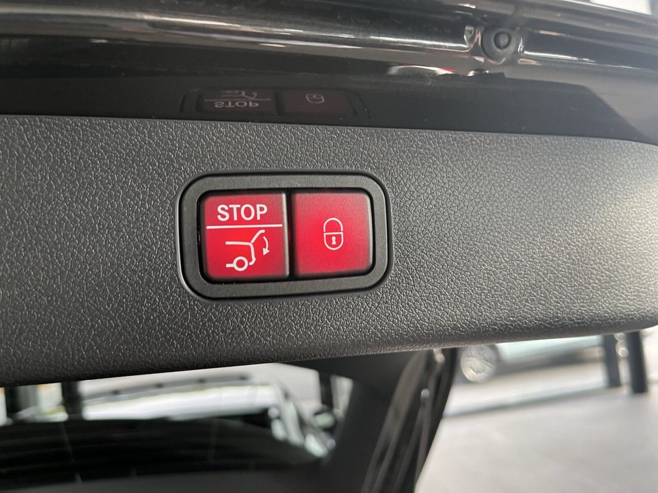 Mercedes-Benz E-Klasse – Bild 25