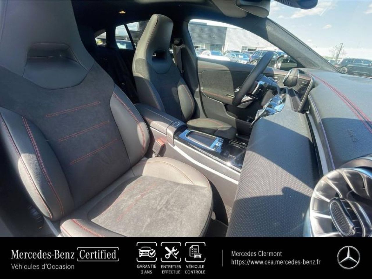 Photo du v&eacute;hicule 13 / 18