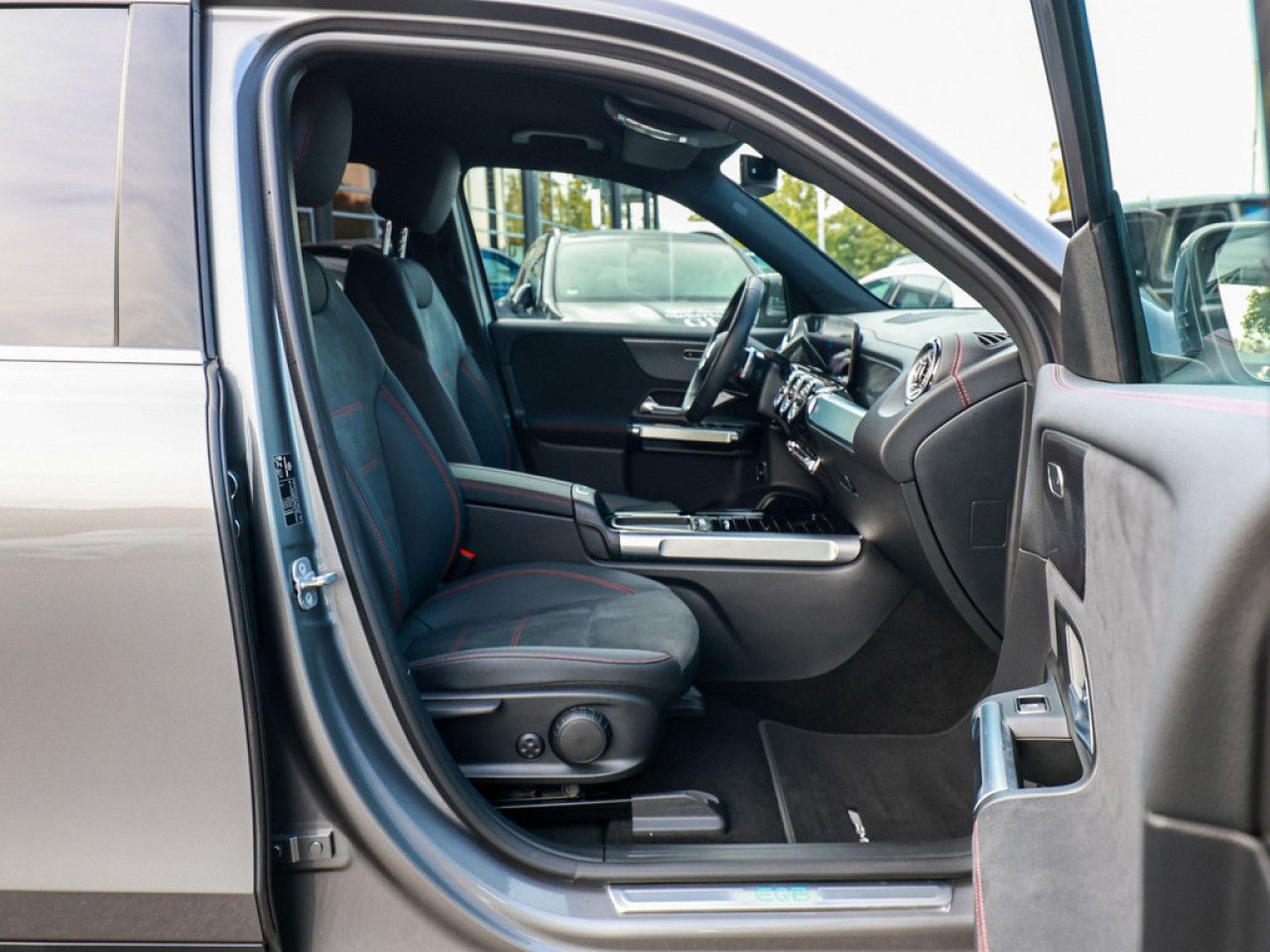 Mercedes-Benz EQB – Bild 3