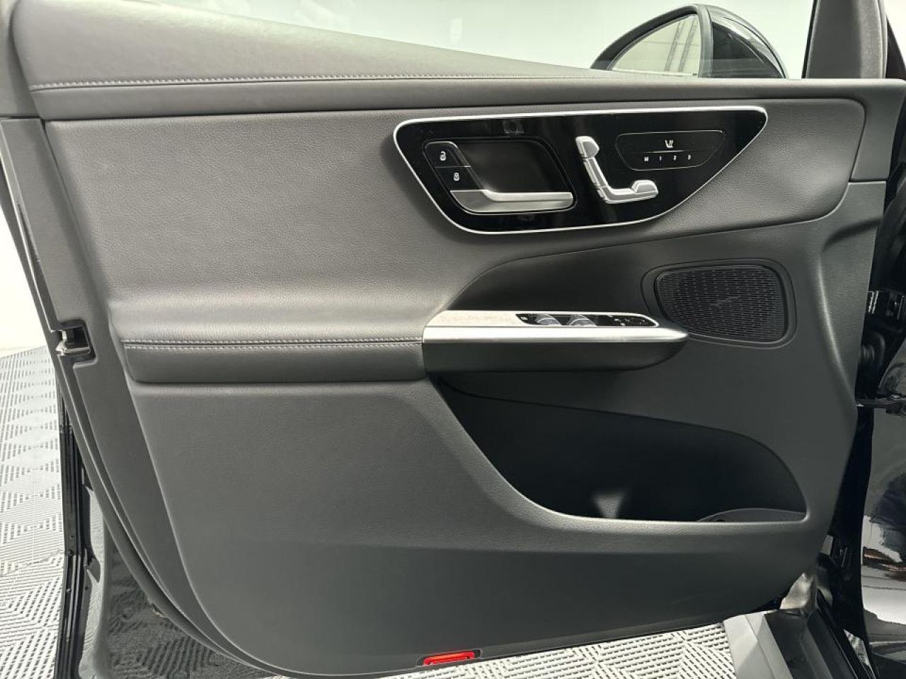 Zdjęcie pojazdu 10 / 26