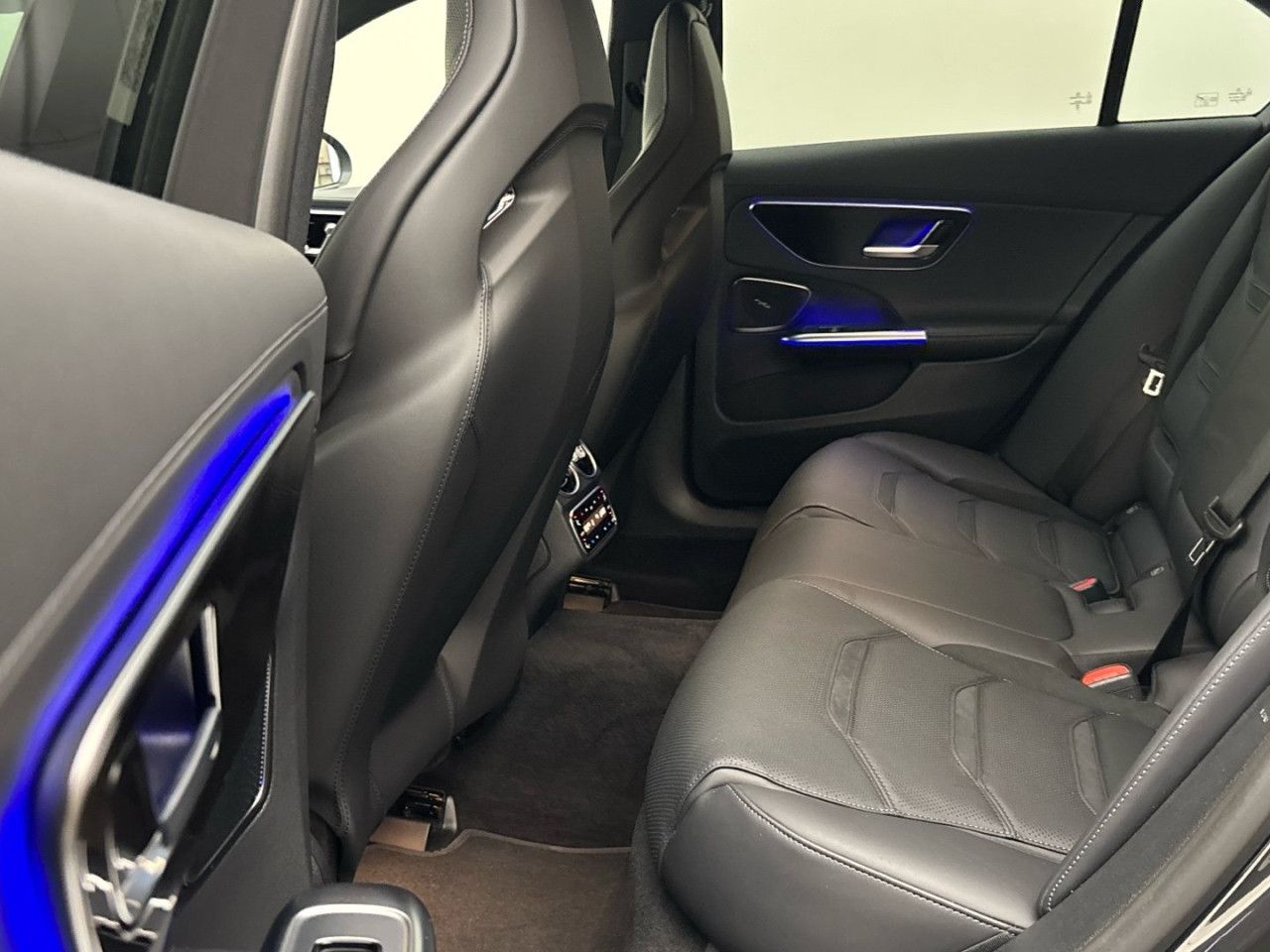 Mercedes-Benz C-Klasse – Bild 14
