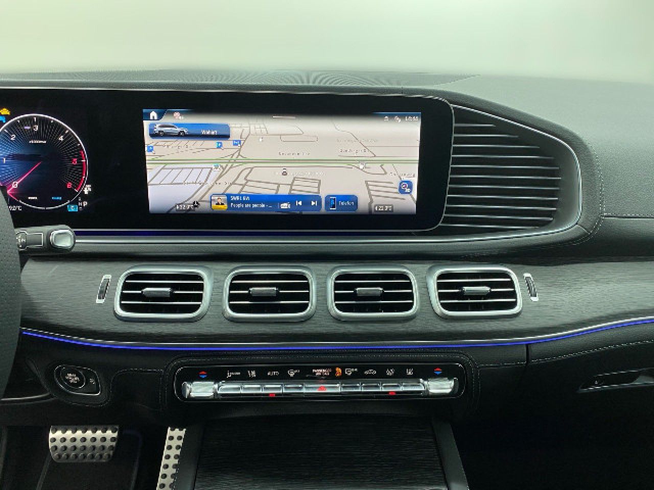 Mercedes-Benz GLS – Bild 9