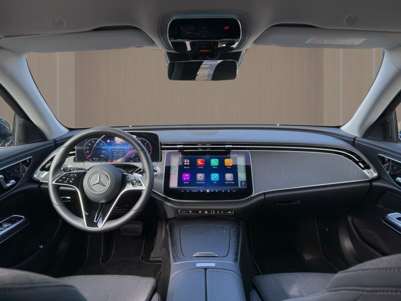Mercedes-Benz E-Klasse – Bild 8