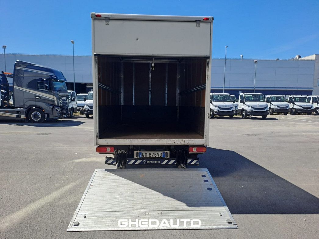 IVECO | 35C14H BOX + SPONDA