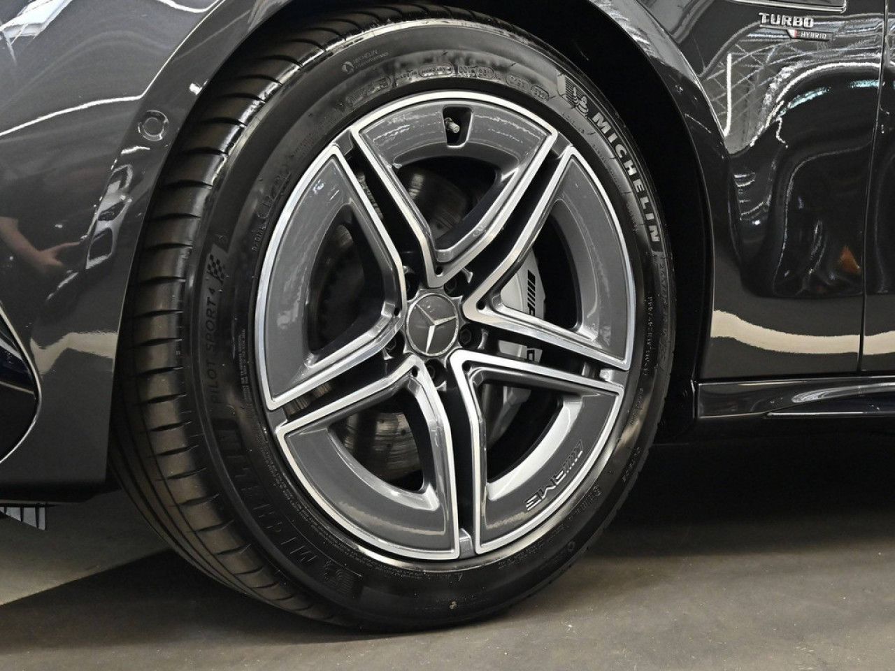 Mercedes-Benz E-Klasse – Bild 10