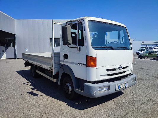 Vehicle image 3 / 10