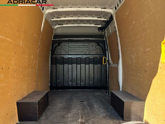 Immagine del veicolo 8 / 10