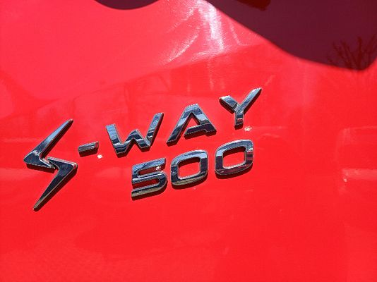 Vehicle image 6 / 14