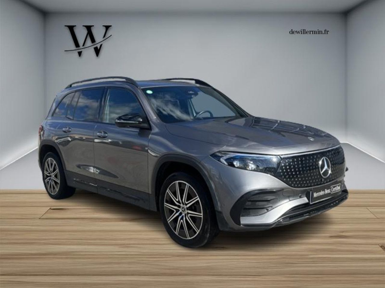 Photo du v&eacute;hicule 1 / 18