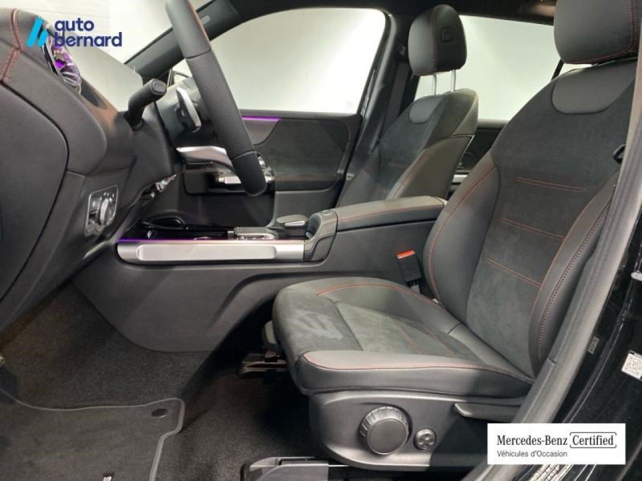 Photo du v&eacute;hicule 9 / 18