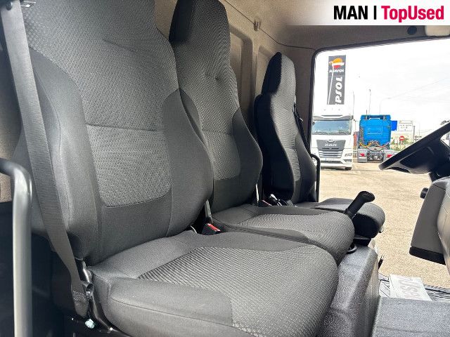 MAN TGL 8.190 4X2 BL Caja trampilla 18